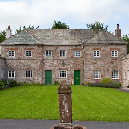 Holiday home 16 Lowther Village